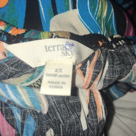 Terra & Sky Black Floral Dress - Picture 7 of 7